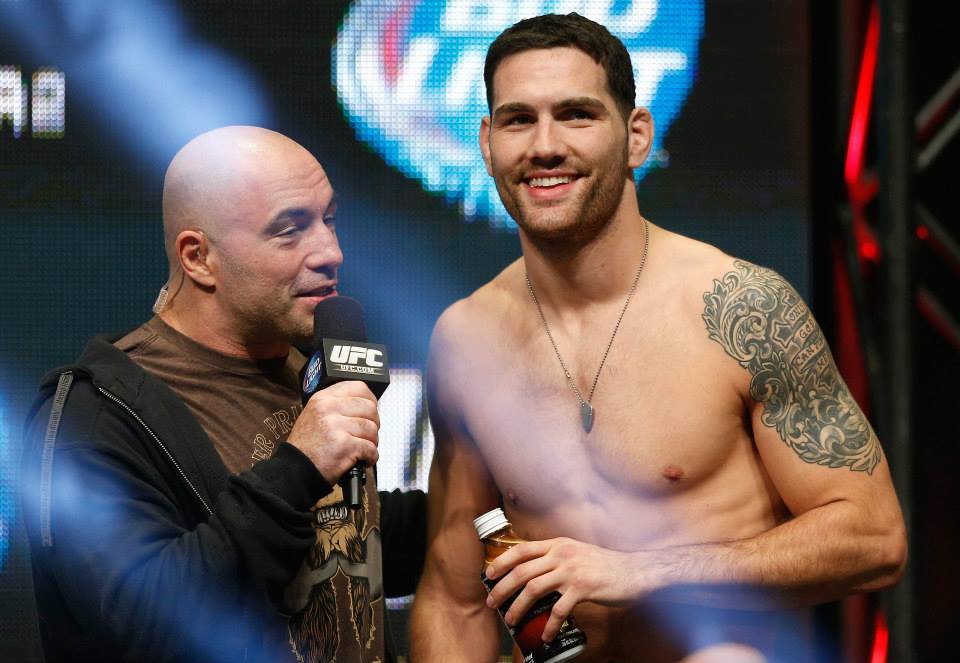 Chris Weidman se machuca e combate contra Lyoto é adiado no UFC - Divulgação Josh Hedges