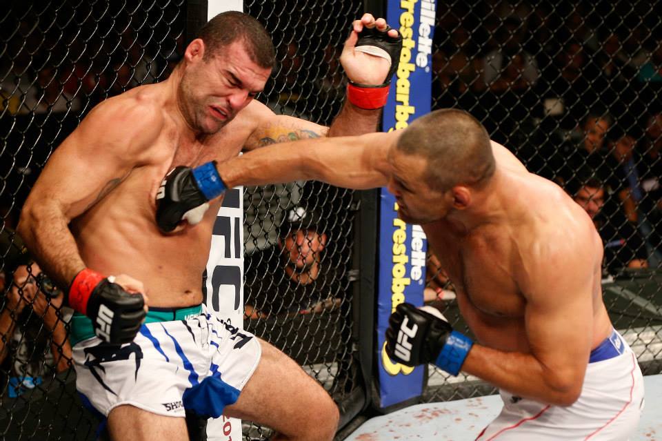Henderson nocauteia Shogun e vence novamente o brasileiro no UFC - DIvulgação UFC/Josh Hedges