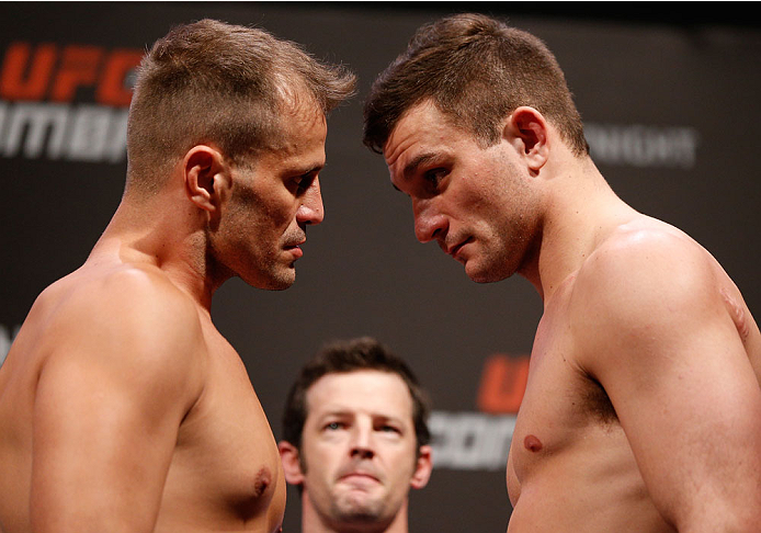 Fábio Maldonado encara Gian Villante - Divulgação UFC/Josh Hedges